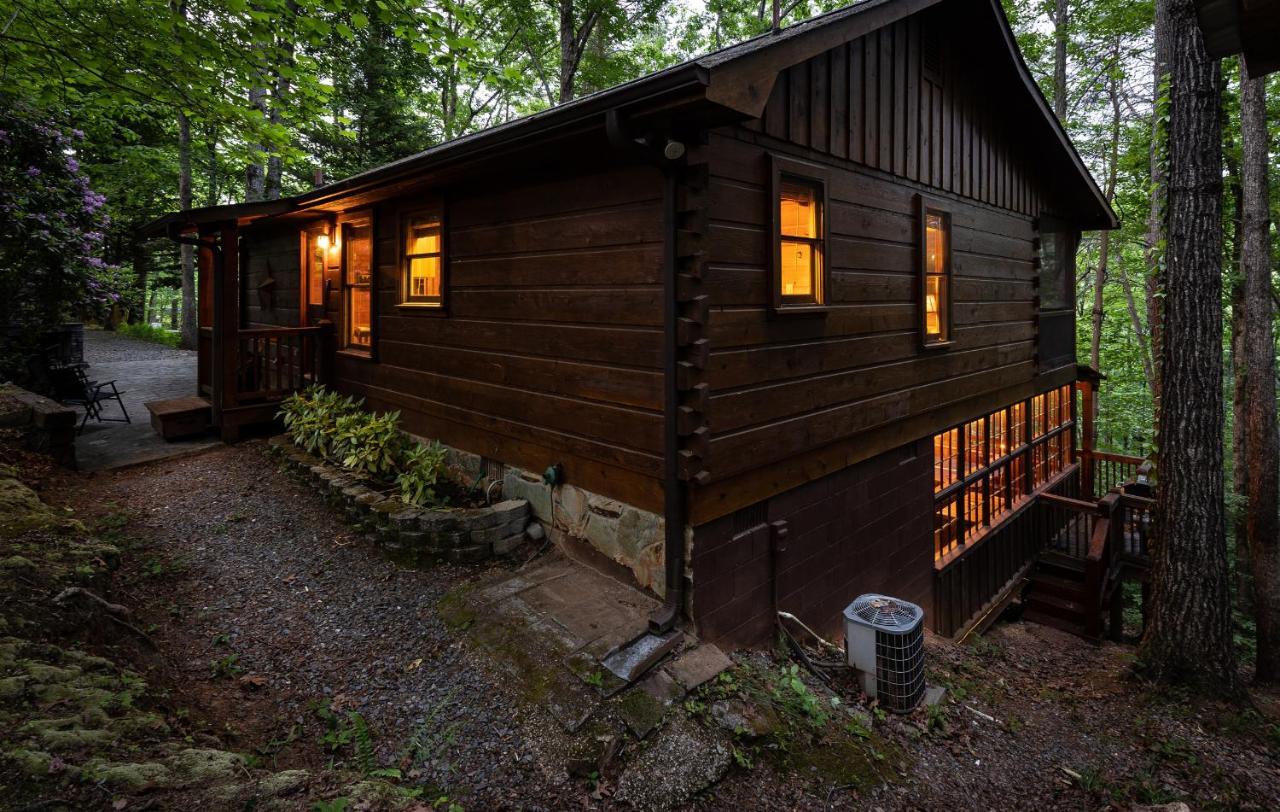 Secluded Sunrise Ridge-10 Min From Blue Ridge, King Beds, Hot Tub, 2 Porches, Fireplace Wood Burning, Mountain View, Cozy 외부 사진